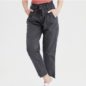 American Eagle Tie Waist Tapered Pant in Smoked Grey, Sz 10 Short
